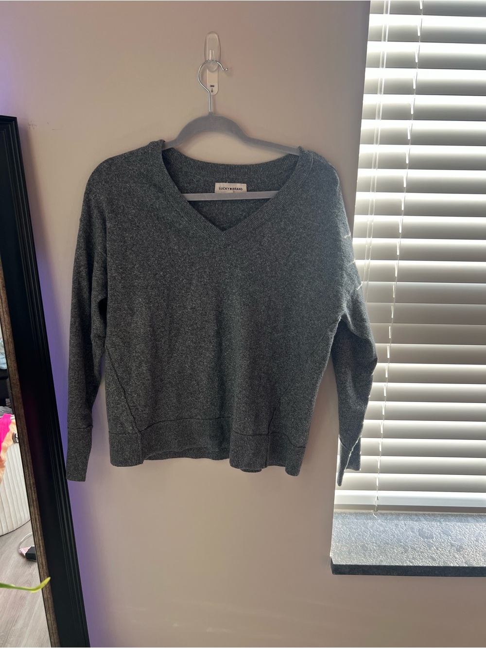 Lucky Brand Gray Knit Sweater – Size Medium